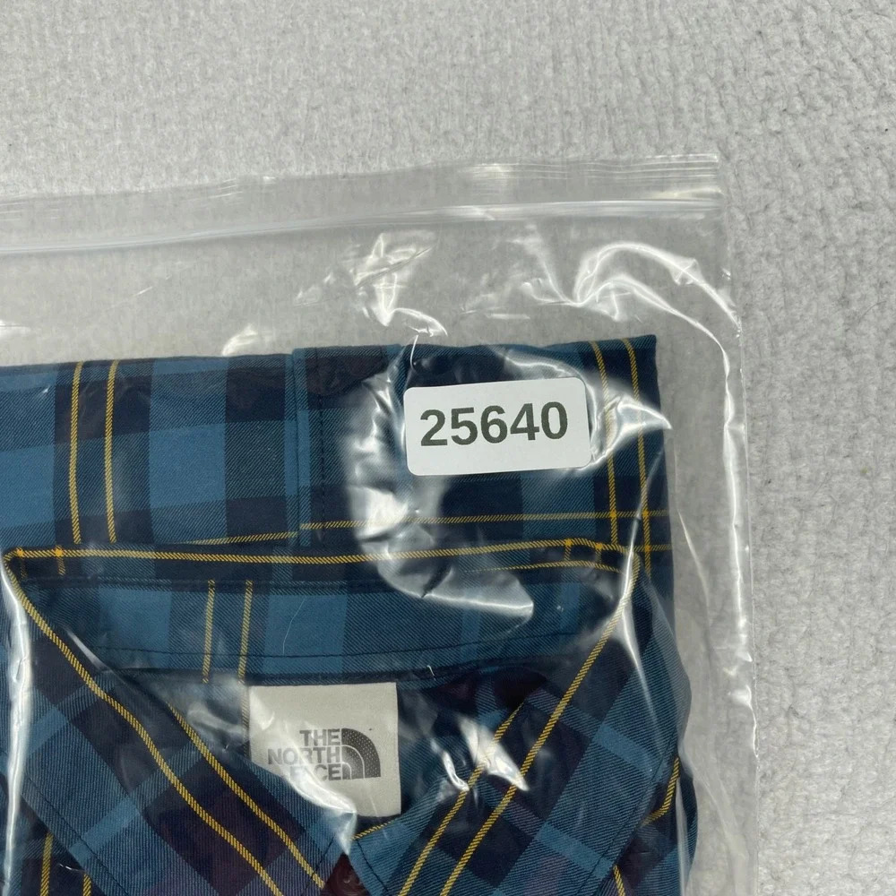 The North Face Button Down Shirt Mens Small Blue Plaid Long Sleeve Outdoor Hike